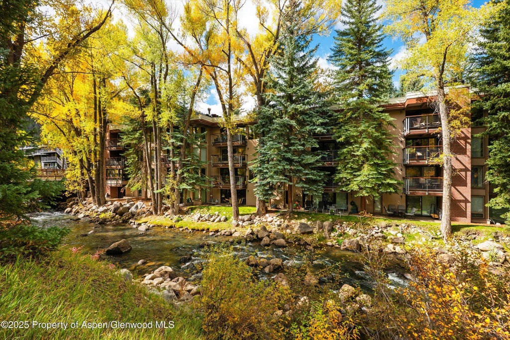 2 of 19 - 1034 E Cooper Avenue 19a, Aspen, CO