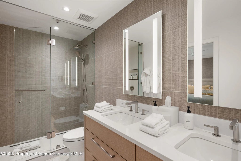 15 of 22 - 610 S West End Street A304, Aspen, CO