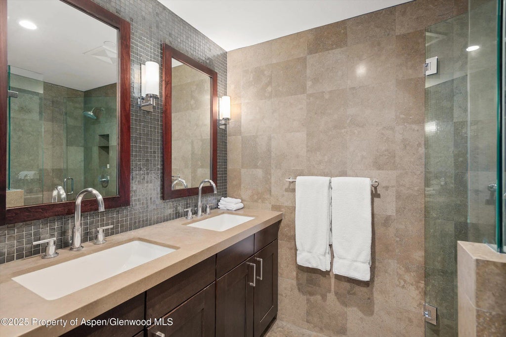 13 of 15 - 555 E Durant Avenue 4e, Aspen, CO