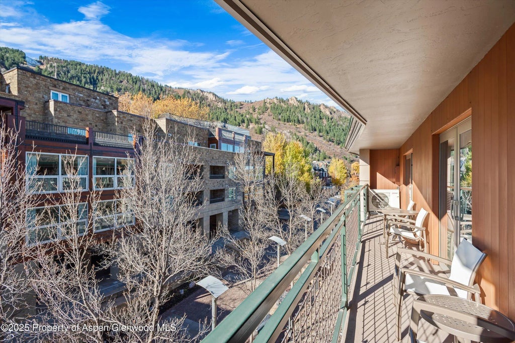 3 of 15 - 555 E Durant Avenue 4e, Aspen, CO