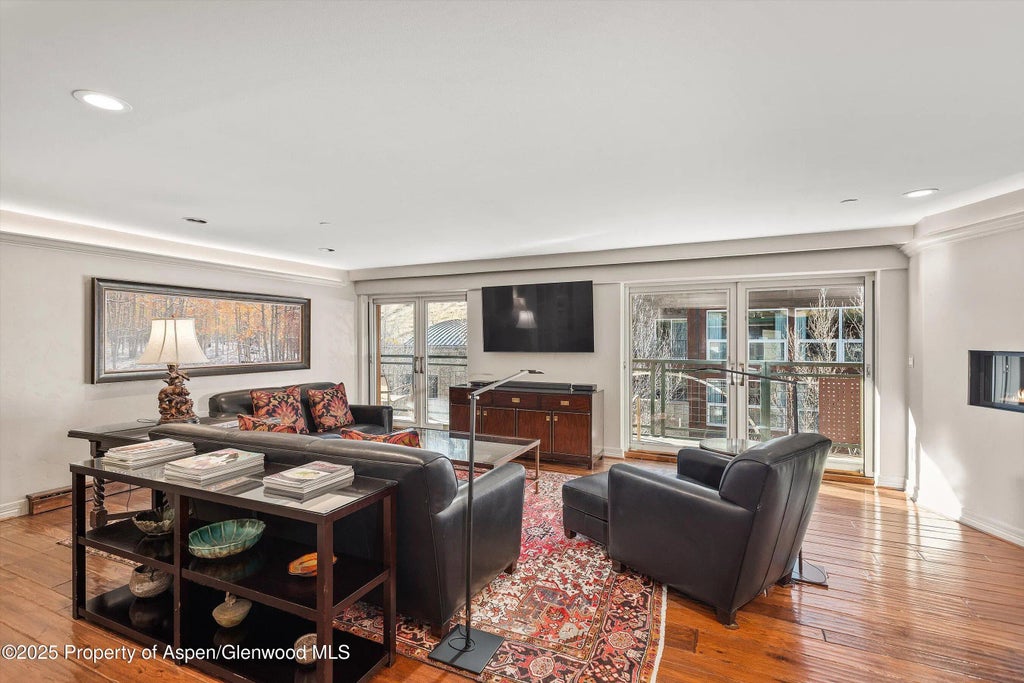 5 of 15 - 555 E Durant Avenue 4e, Aspen, CO