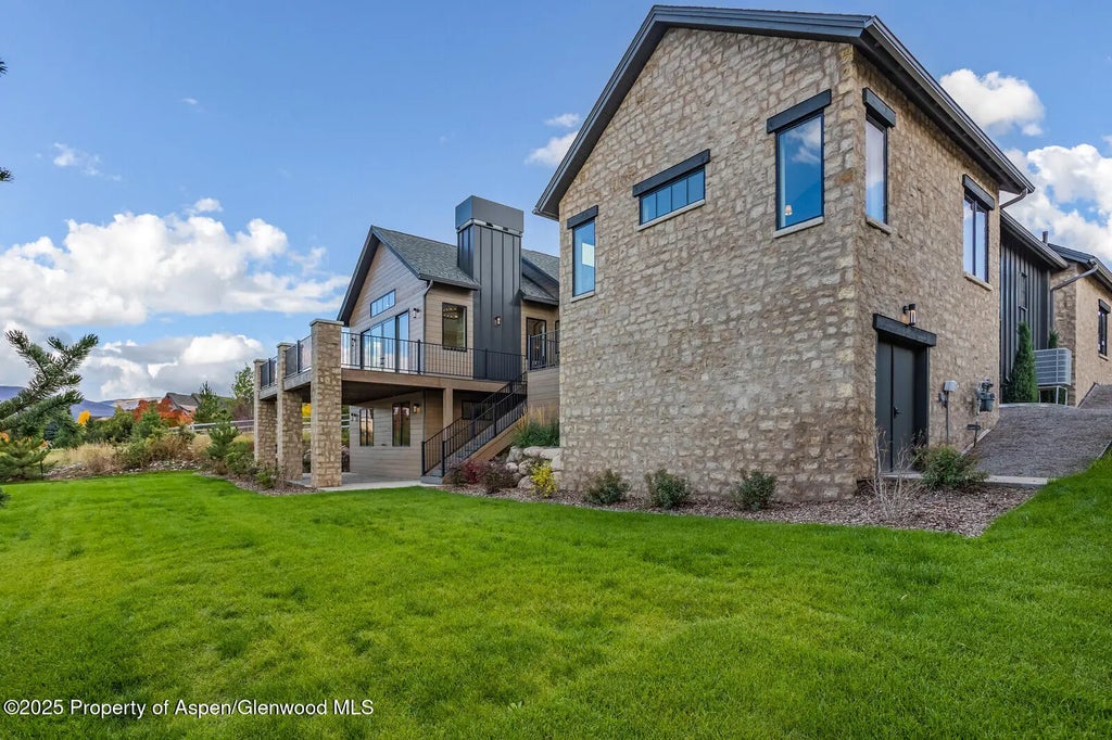 59 of 62 - 112 Bowles Drive, Carbondale, CO