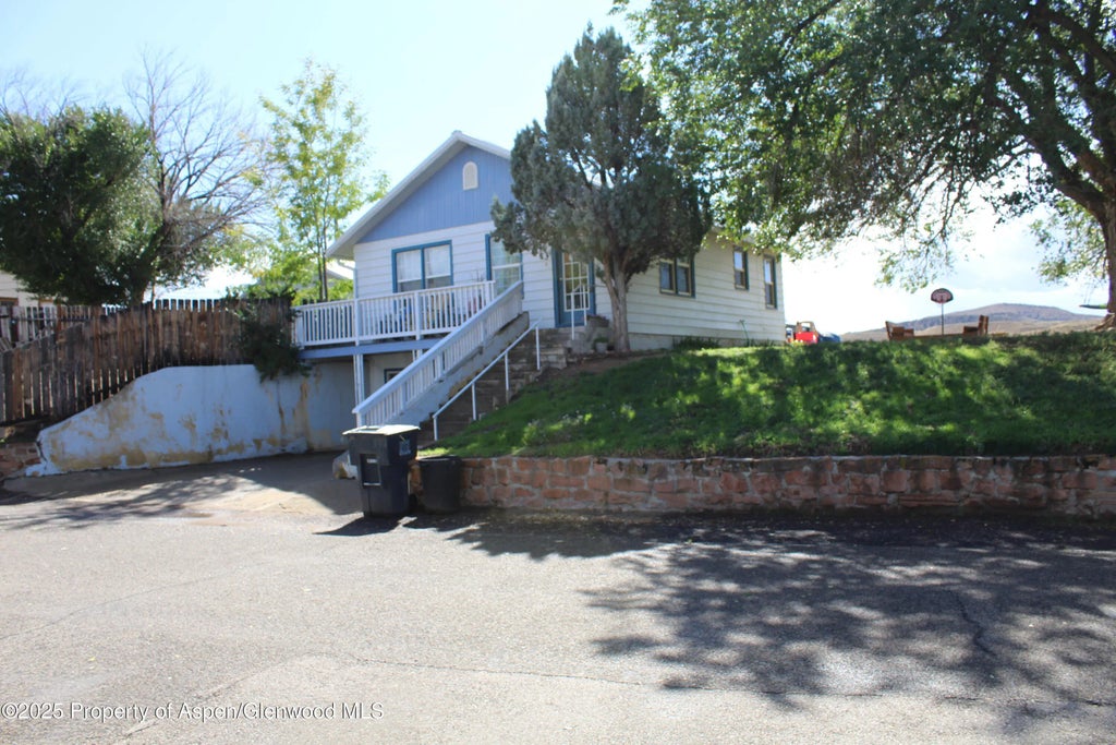 6 of 17 - 243 N Crest Street, Rangely, CO