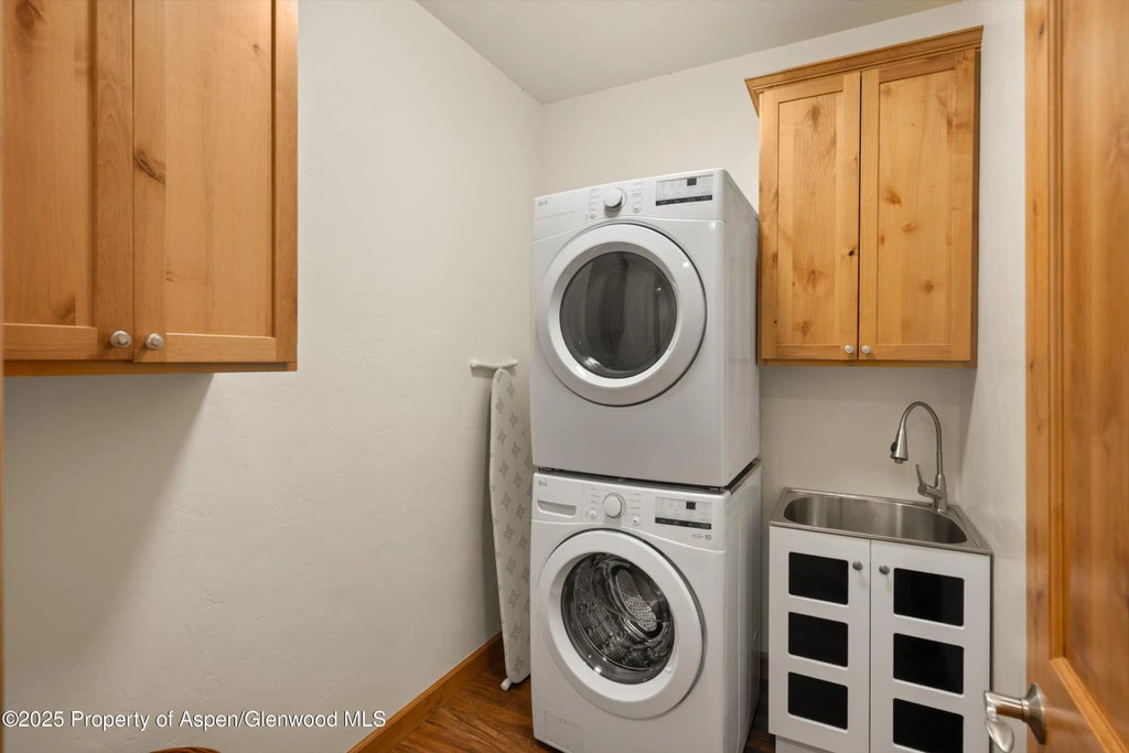 22 of 31 - 156 N Wildhorse Drive, New Castle, CO