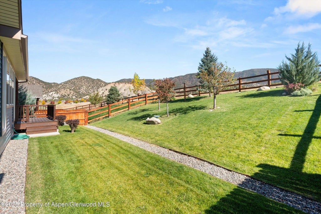 27 of 31 - 156 N Wildhorse Drive, New Castle, CO
