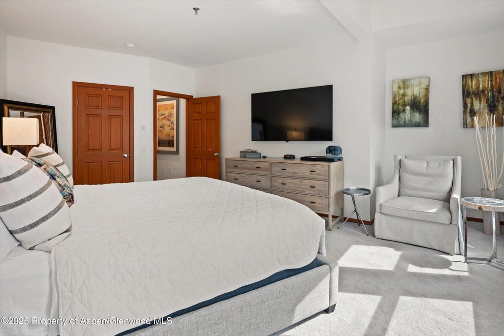 10 of 18 - 425 Wood Road 19, Snowmass Village, CO
