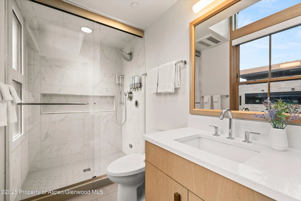 14 of 58 - 122 W Main Street, Aspen, CO