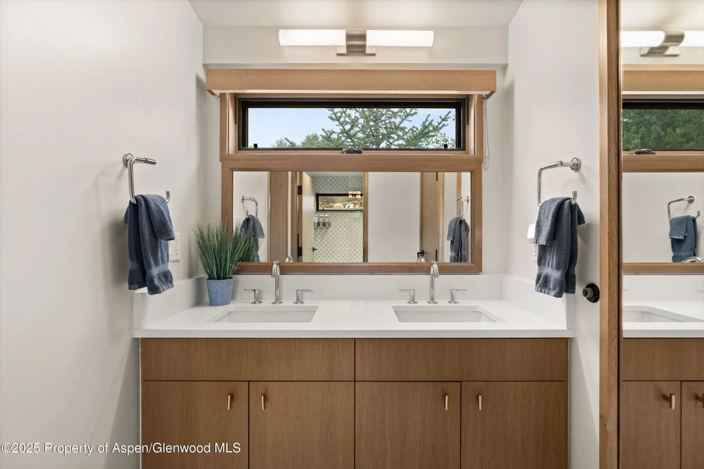 22 of 58 - 122 W Main Street, Aspen, CO