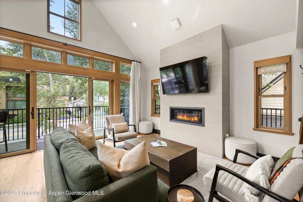 5 of 58 - 122 W Main Street, Aspen, CO
