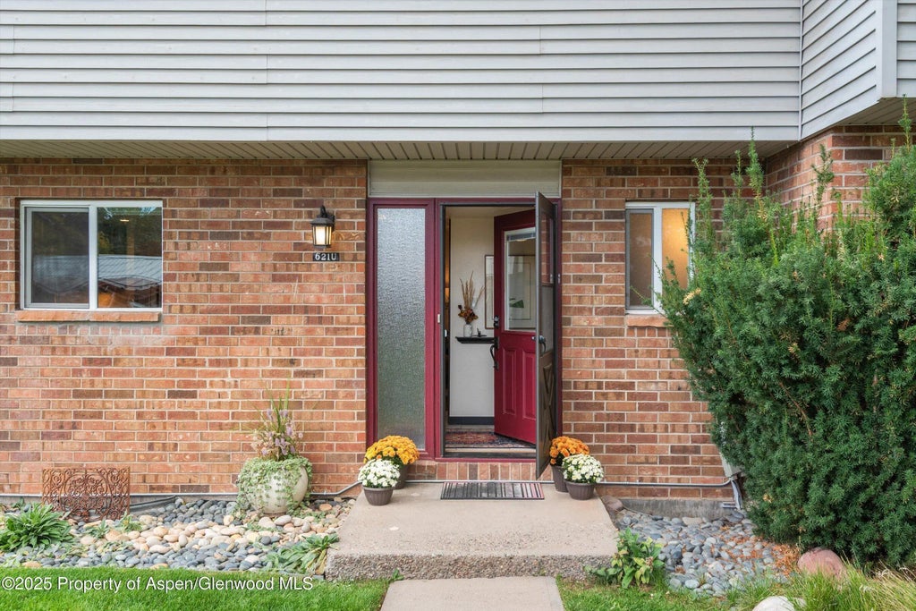 2 of 32 - 621 S 2nd Street U, Carbondale, CO