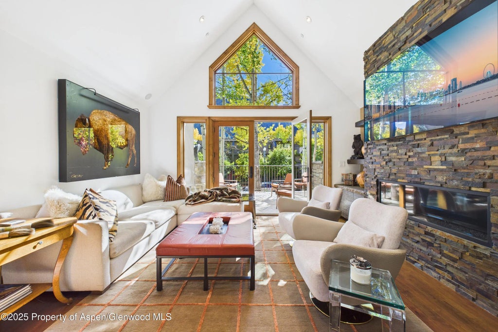 12 of 38 - 914 E Cooper Avenue, Aspen, CO