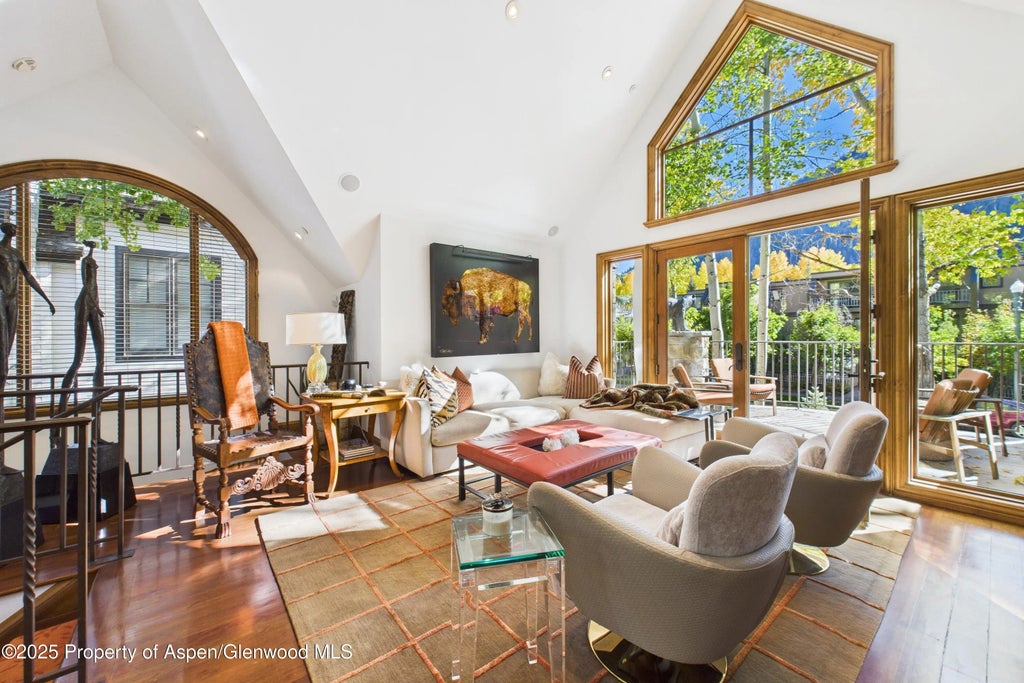 13 of 38 - 914 E Cooper Avenue, Aspen, CO