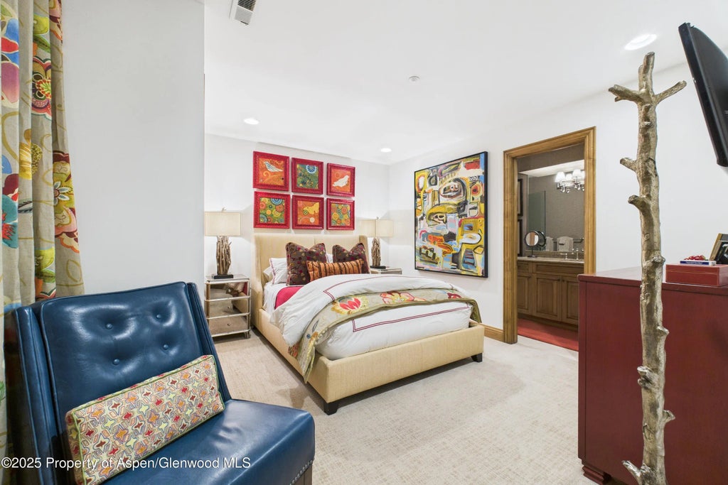 27 of 38 - 914 E Cooper Avenue, Aspen, CO