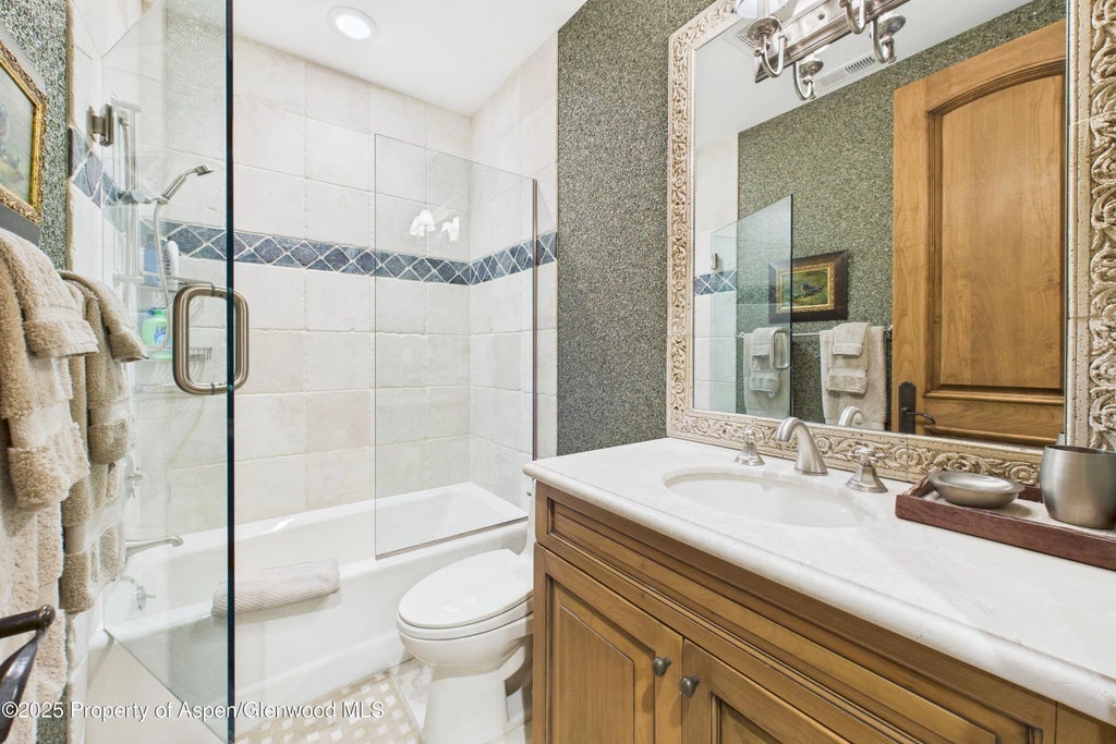 34 of 38 - 914 E Cooper Avenue, Aspen, CO