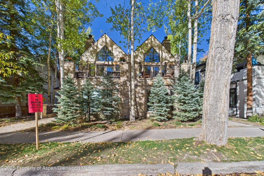 37 of 38 - 914 E Cooper Avenue, Aspen, CO