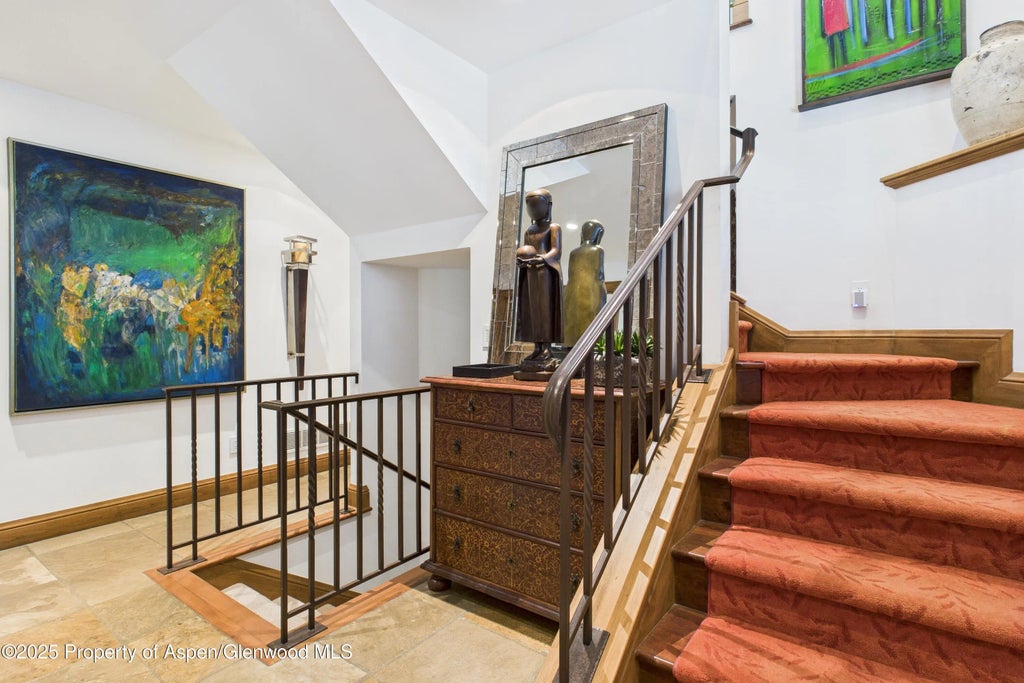 4 of 38 - 914 E Cooper Avenue, Aspen, CO