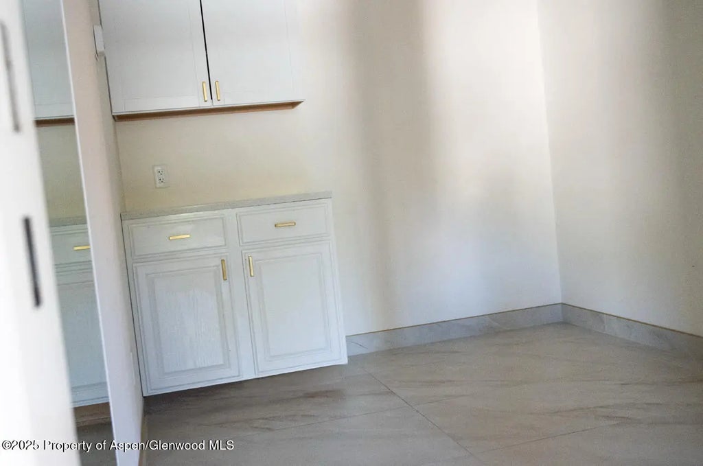 10 of 16 - 401 23rd Street 206, Glenwood Springs, CO