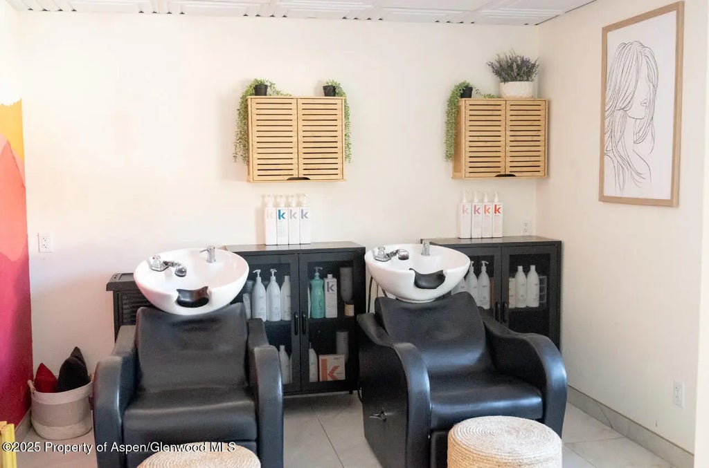 5 of 16 - 401 23rd Street 206, Glenwood Springs, CO