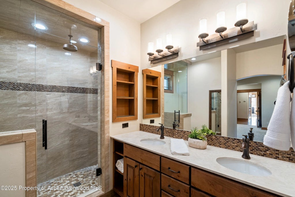 17 of 61 - 621 Elk Run Road, New Castle, CO