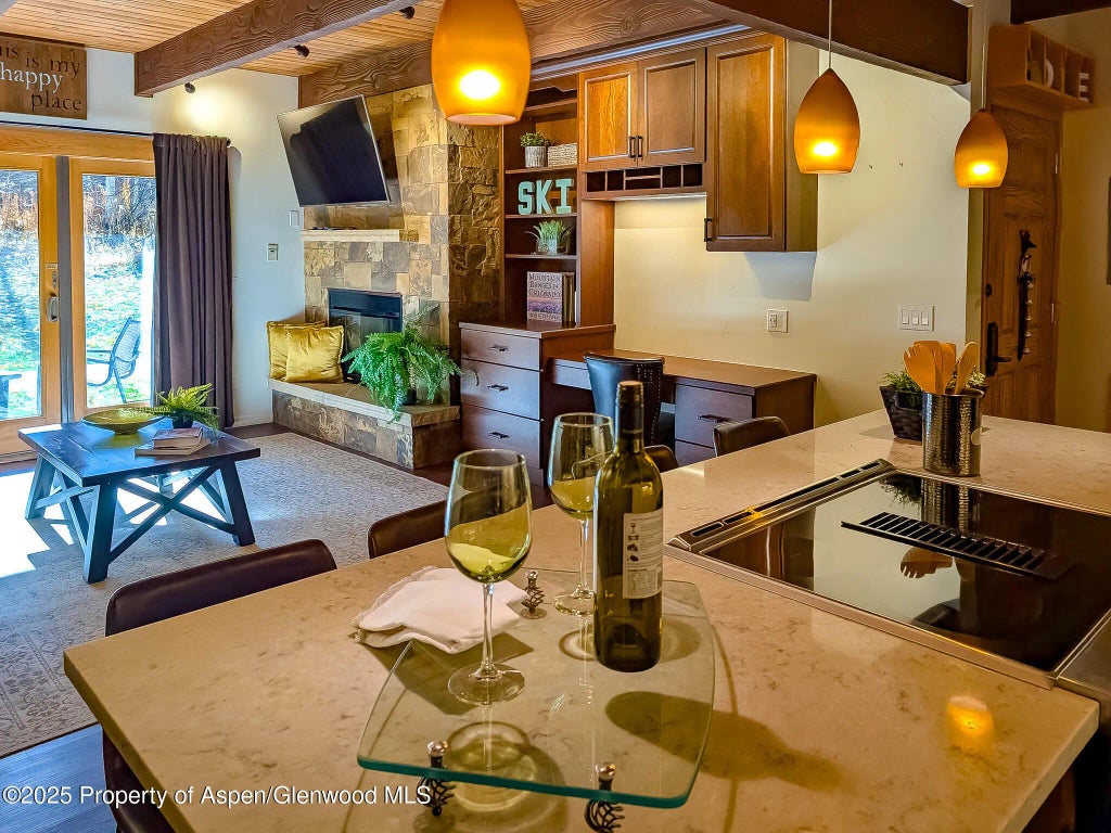 6 of 31 - 690 Carriage Way C2g, Snowmass Village, CO