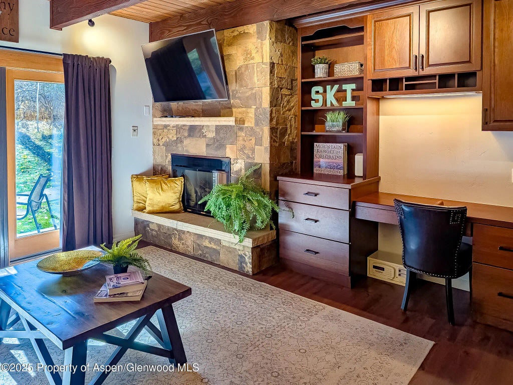 9 of 23 - 690 Carriage Way C2g, Snowmass Village, CO