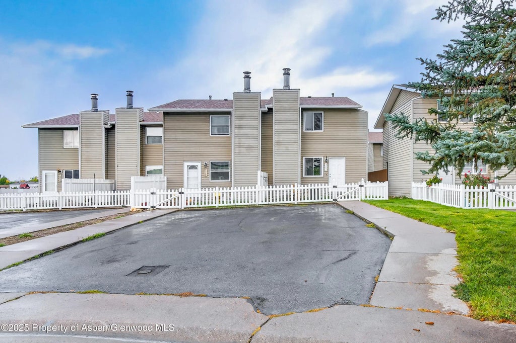 2 of 23 - 2409 24th Place, Rifle, CO