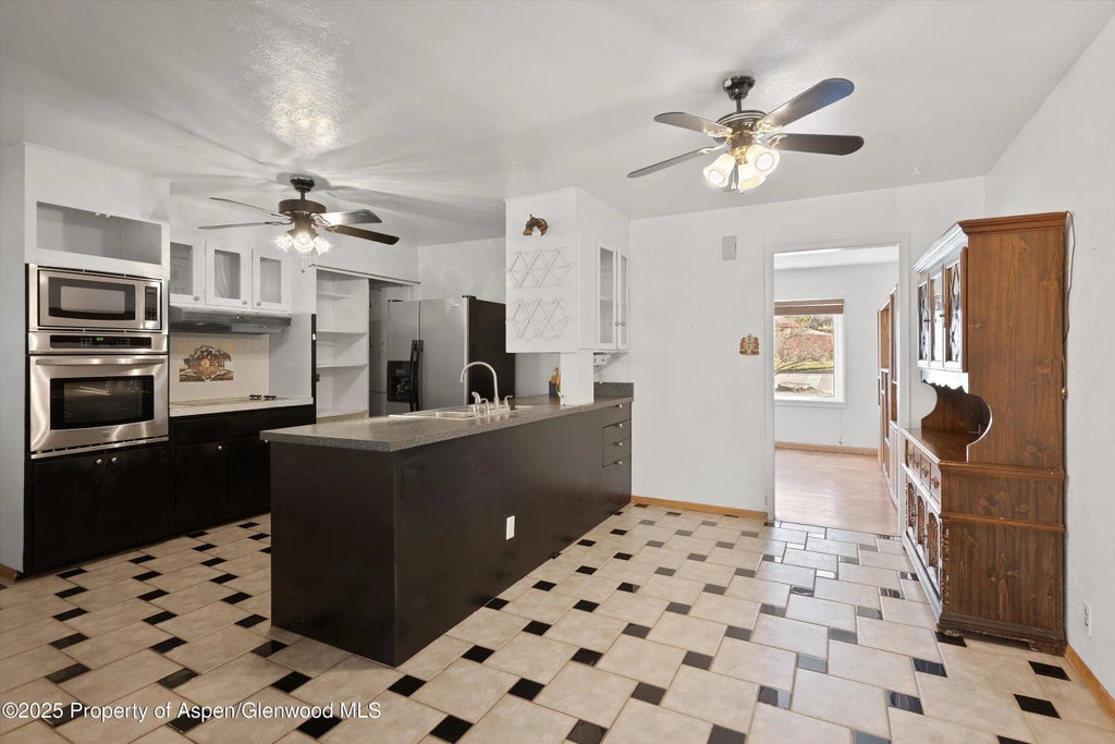 10 of 37 - 1717 Grand Avenue, Glenwood Springs, CO