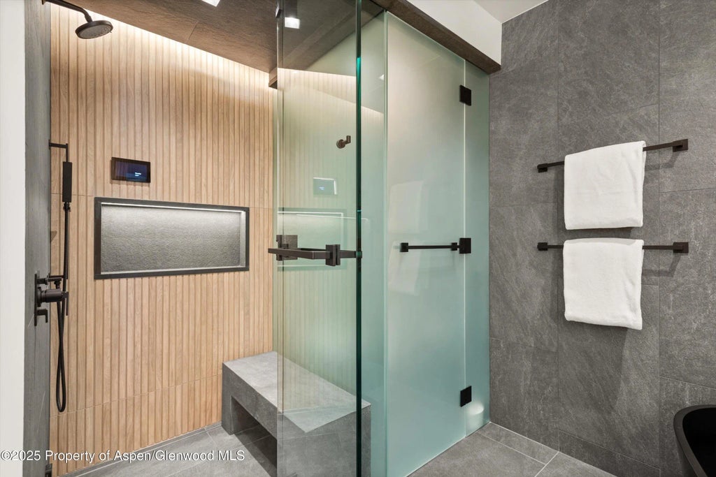 15 of 25 - 543 Walnut Street B, Aspen, CO