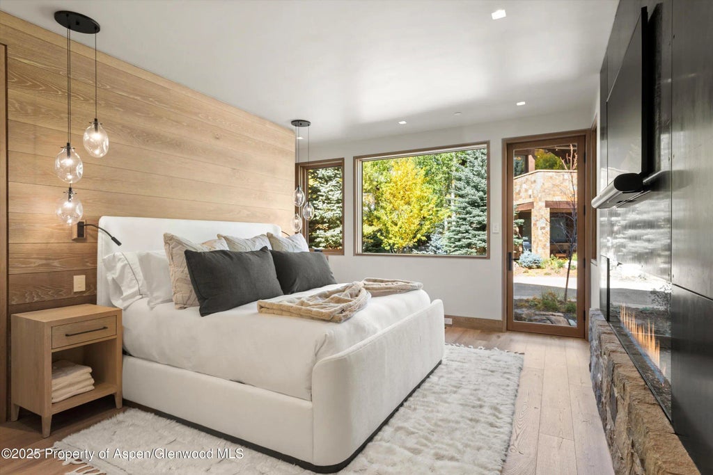 16 of 25 - 543 Walnut Street B, Aspen, CO