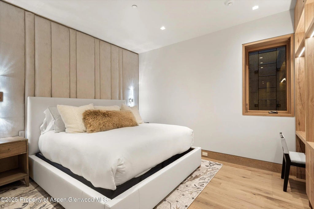 17 of 25 - 543 Walnut Street B, Aspen, CO