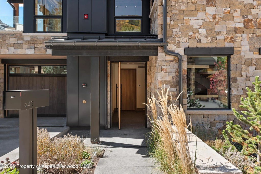 22 of 25 - 543 Walnut Street B, Aspen, CO