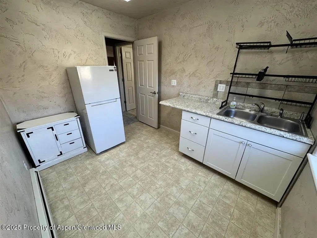19 of 25 - 233 Meadow Creek Drive, Parachute, CO
