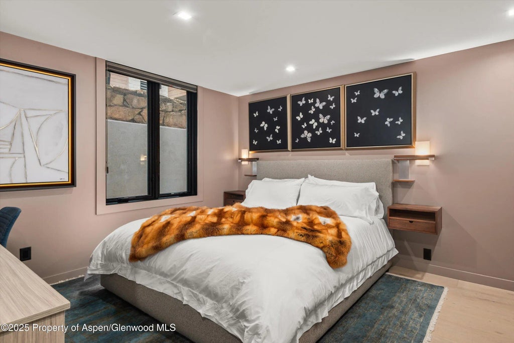 9 of 15 - 725 E Durant Avenue 22, Aspen, CO
