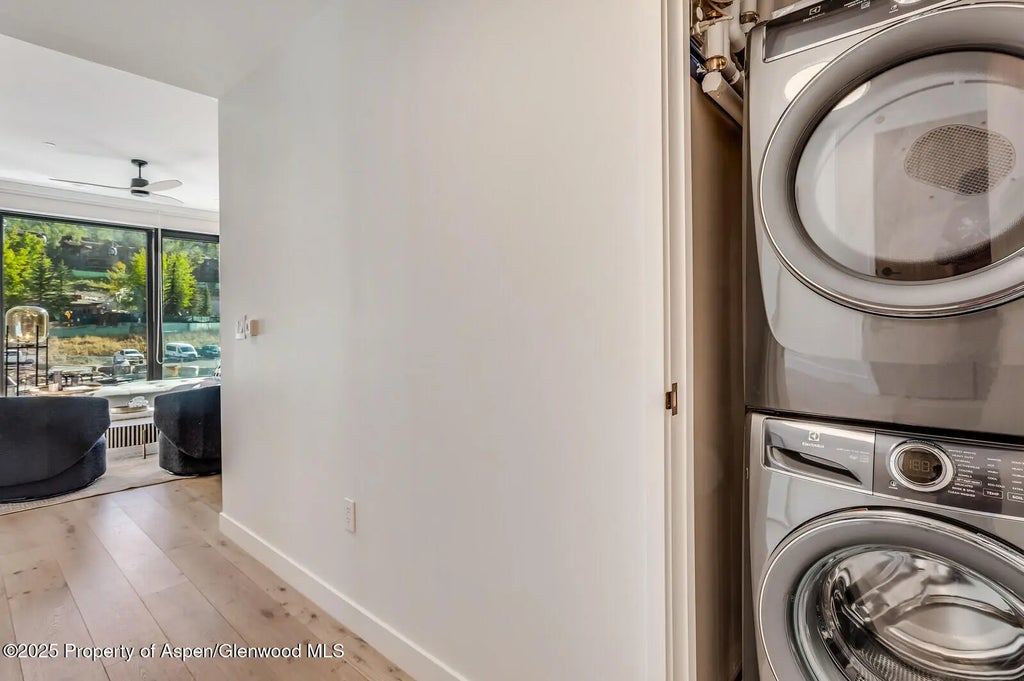 18 of 28 - 119 Wood Road 305, Snowmass Village, CO