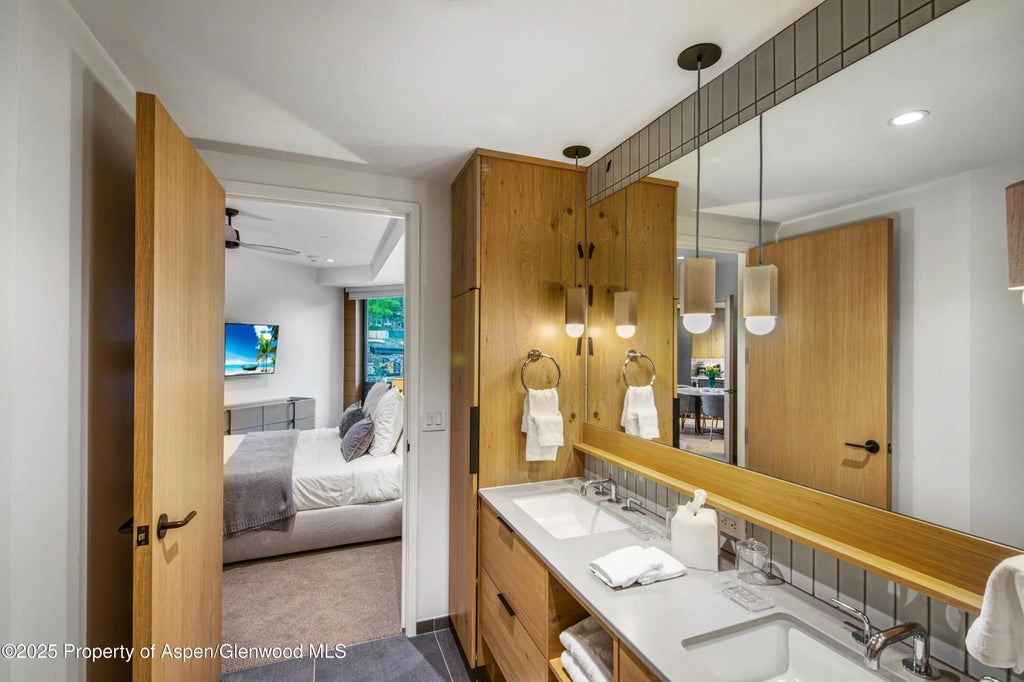 14 of 26 - 119 Wood Road 207, Snowmass Village, CO