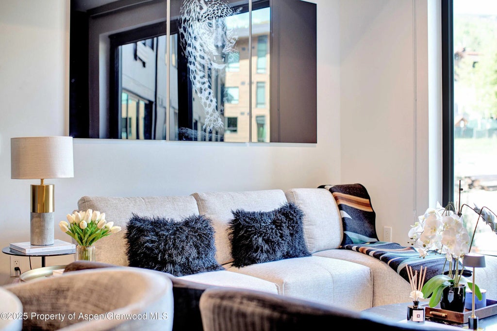 5 of 26 - 119 Wood Road 207, Snowmass Village, CO