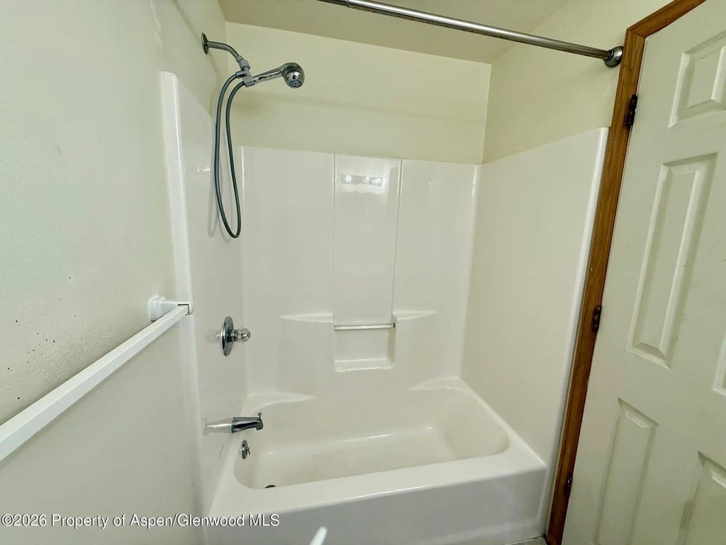 8 of 12 - 1333 E Victory Way, Craig, CO