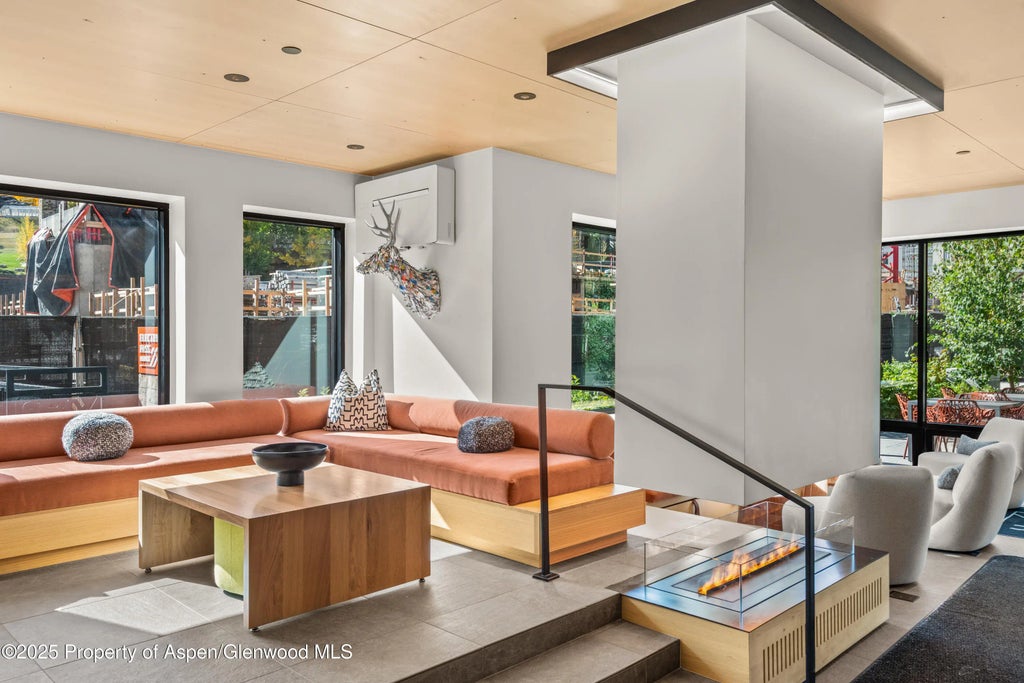 5 of 17 - 119 Wood Road 404, Snowmass Village, CO