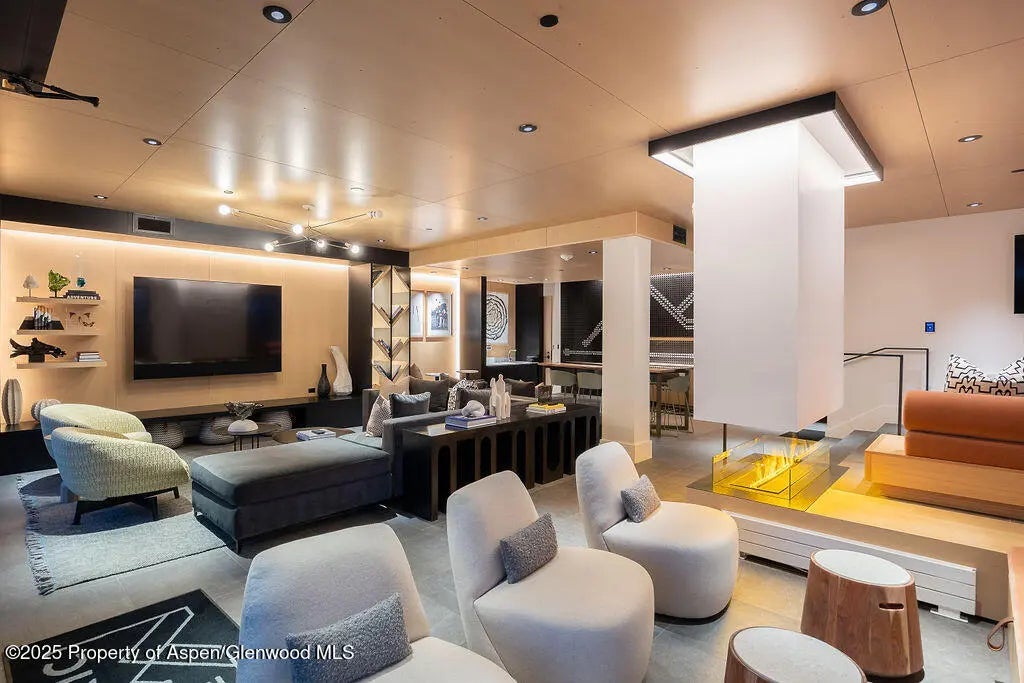 20 of 30 - 119 Wood Road 206, Snowmass Village, CO