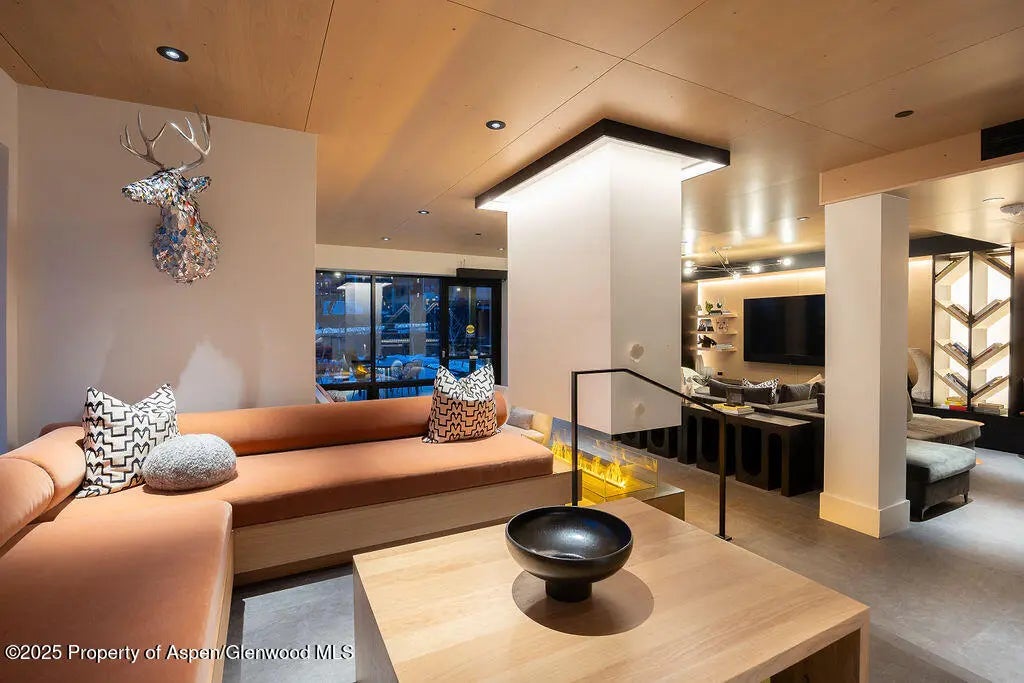 21 of 30 - 119 Wood Road 206, Snowmass Village, CO