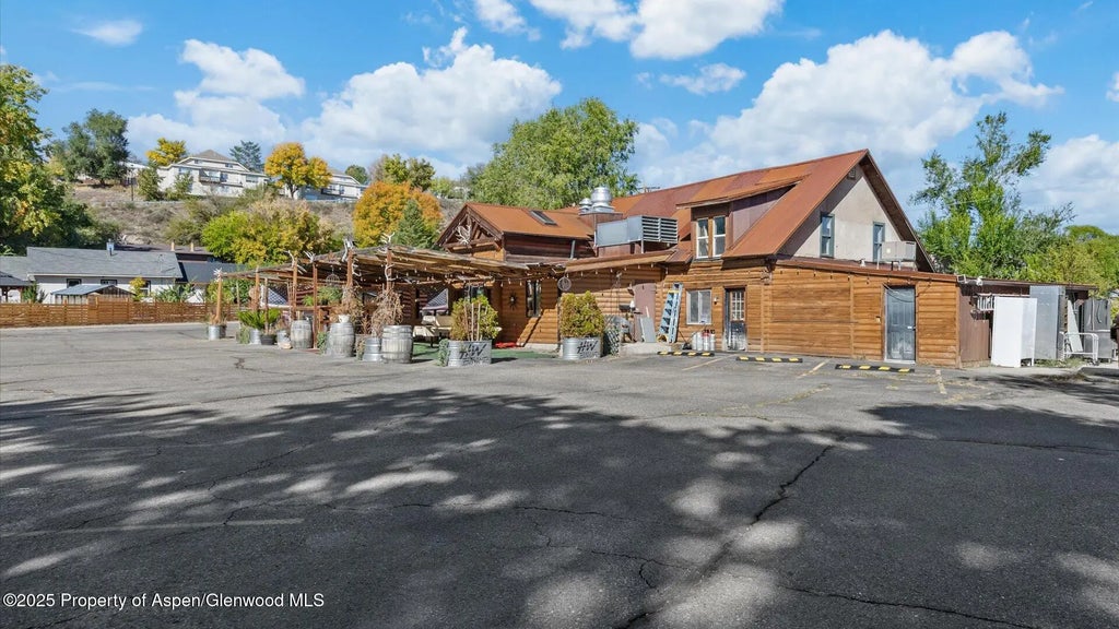 3 of 42 - 412 Park Avenue, Rifle, CO