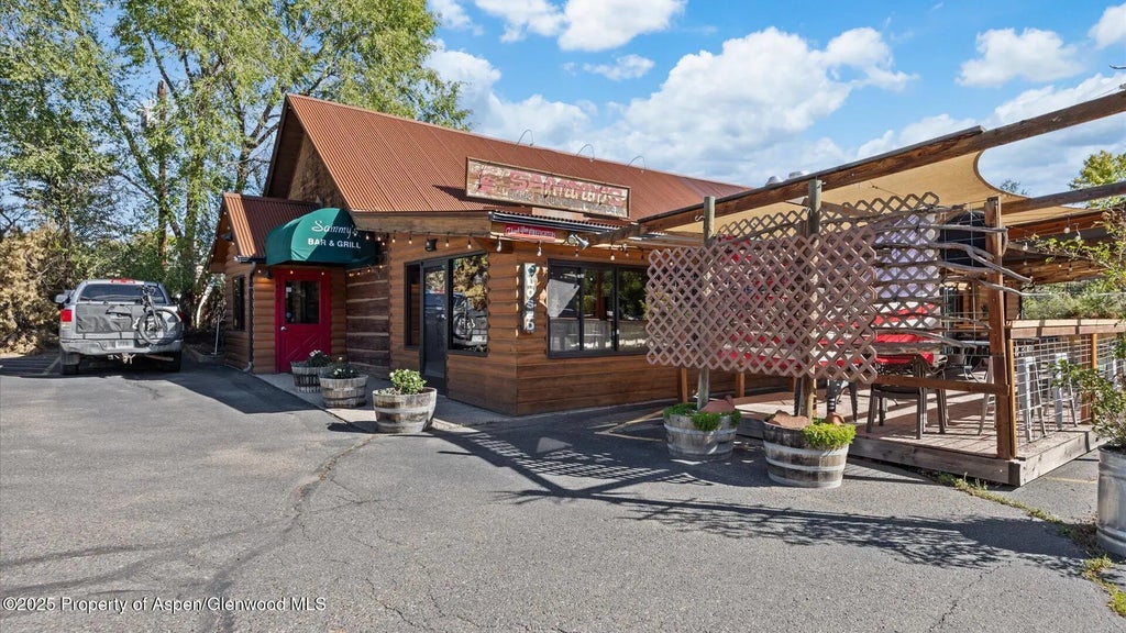 9 of 42 - 412 Park Avenue, Rifle, CO