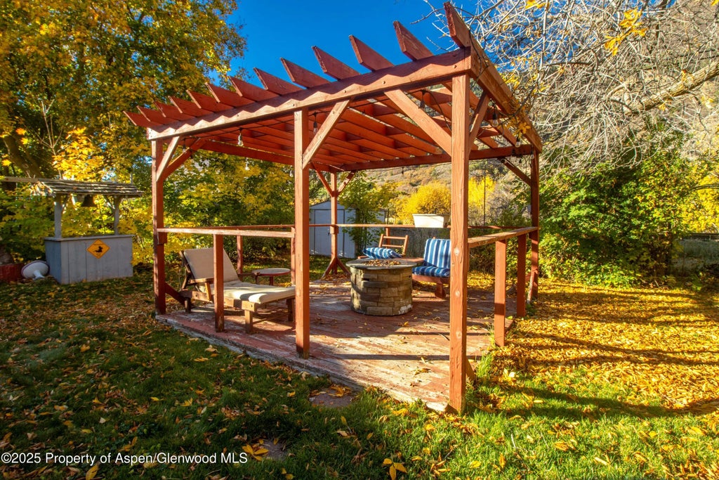19 of 27 - 328 Park Drive, Glenwood Springs, CO