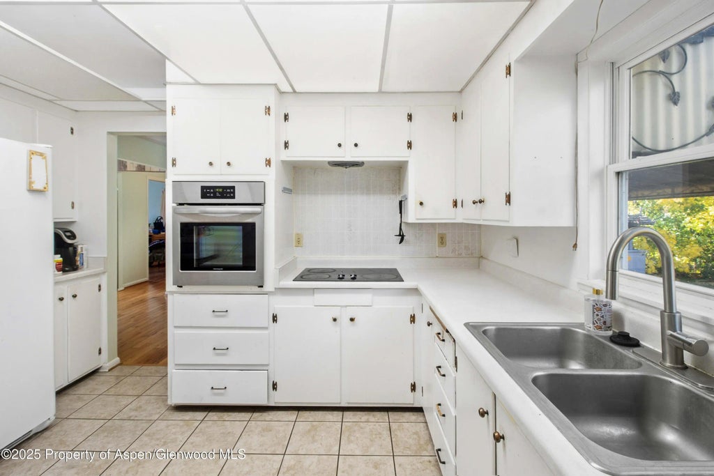 8 of 27 - 328 Park Drive, Glenwood Springs, CO