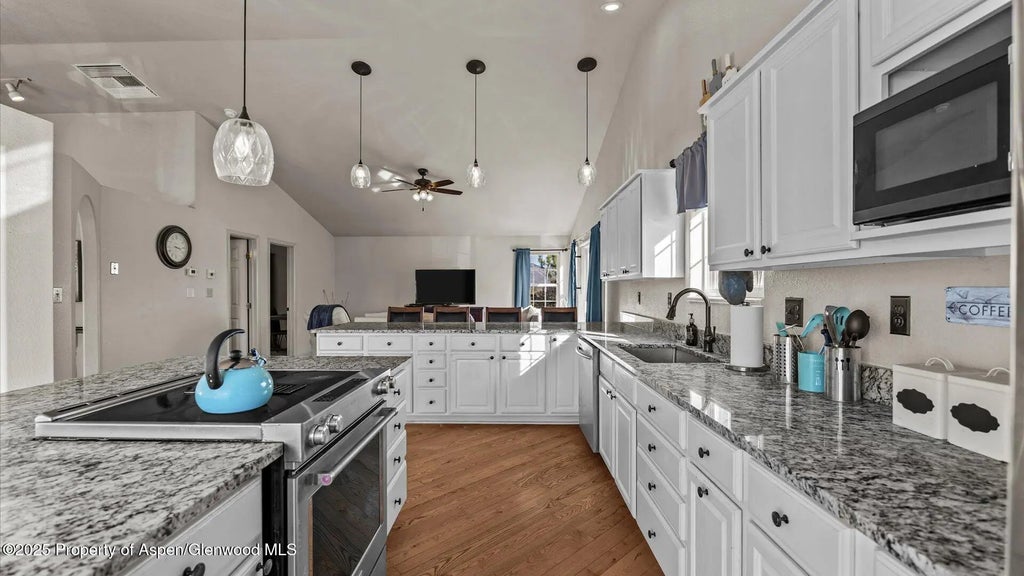 14 of 38 - 1546 E 12th Street, Rifle, CO