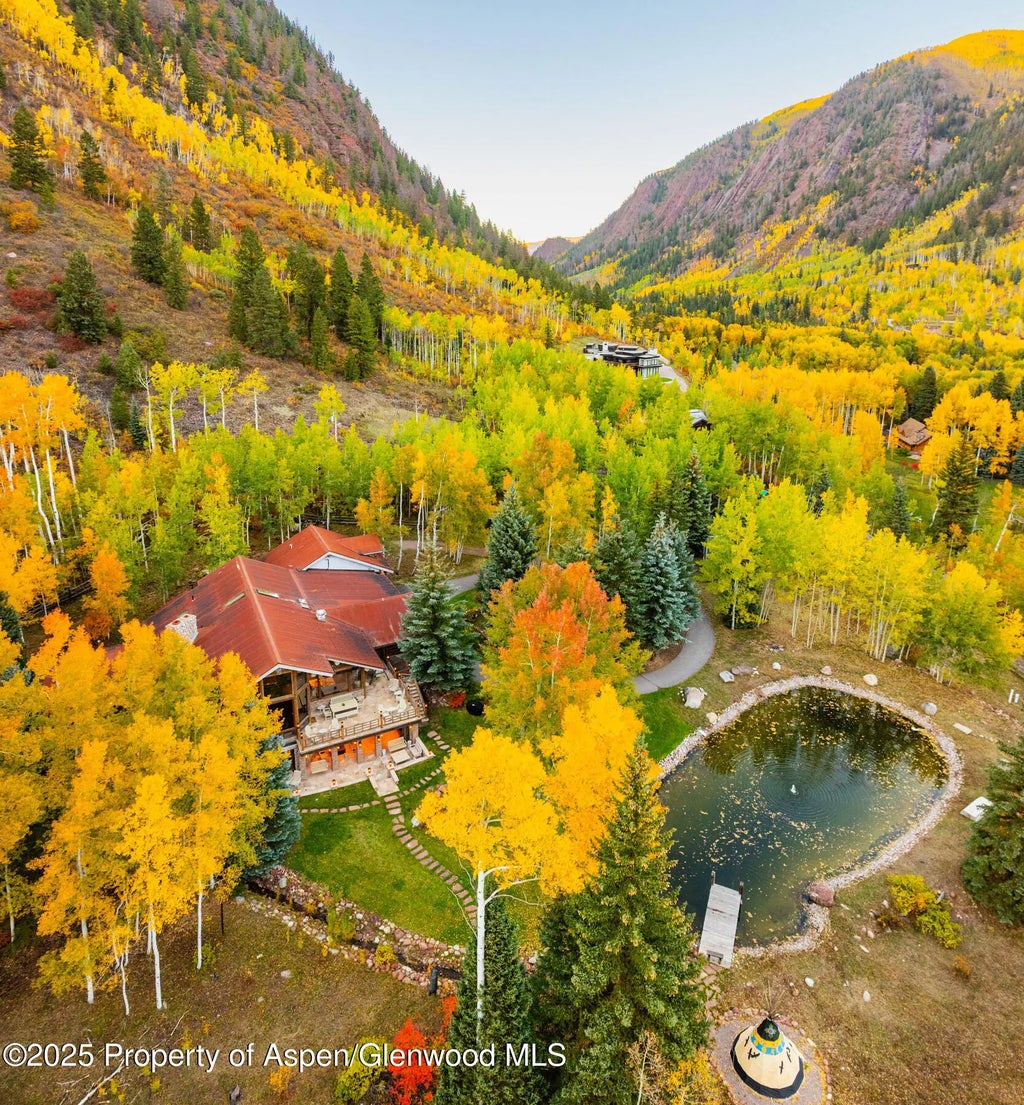 9 of 62 - 10 Little Highlands Way, Aspen, CO