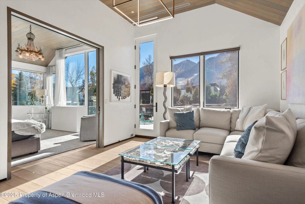 15 of 38 - 219 N Monarch Street, Aspen, CO