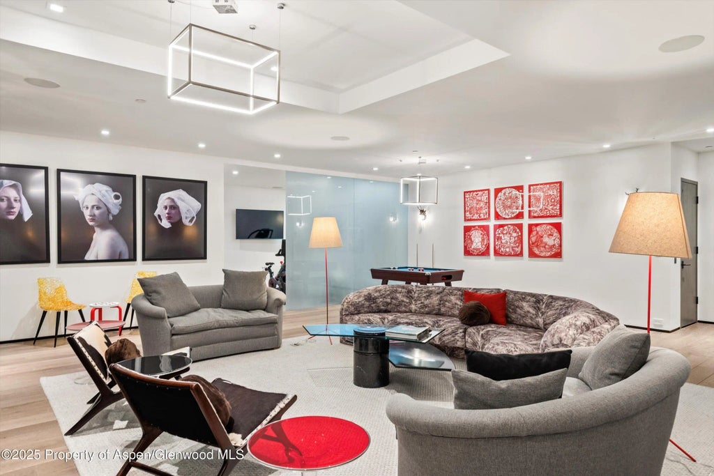 21 of 38 - 219 N Monarch Street, Aspen, CO