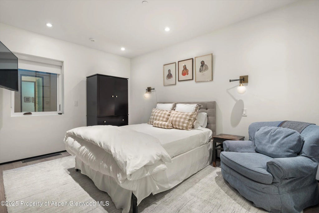 26 of 38 - 219 N Monarch Street, Aspen, CO