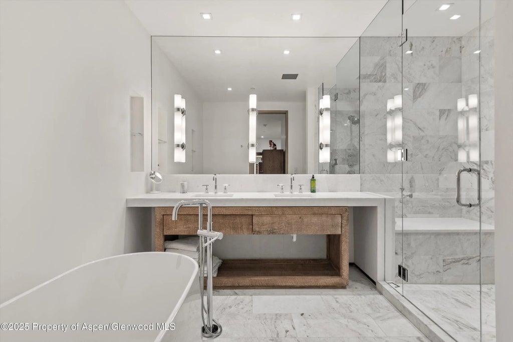 30 of 38 - 219 N Monarch Street, Aspen, CO